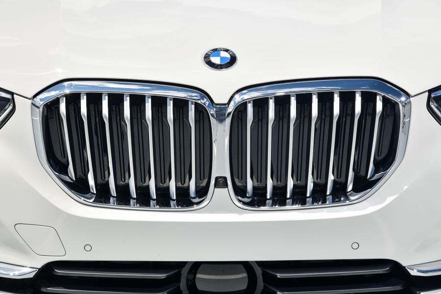 Детали экстерьера BMW X5 xDrive40i (G05) 2018 года  (WW) (фото 13 из 48)